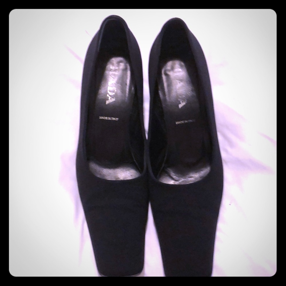 Prada Black Fabric Pumps - Barely Worn!